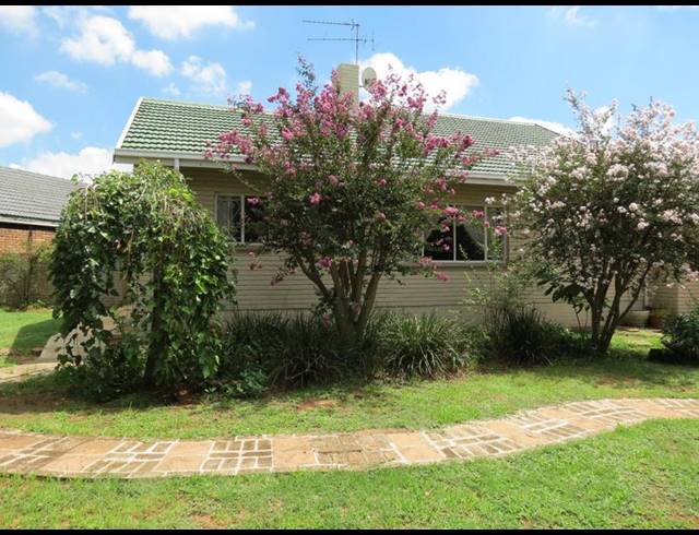 3 BEDROOM HOUSE FOR SALE IN PARKDENE